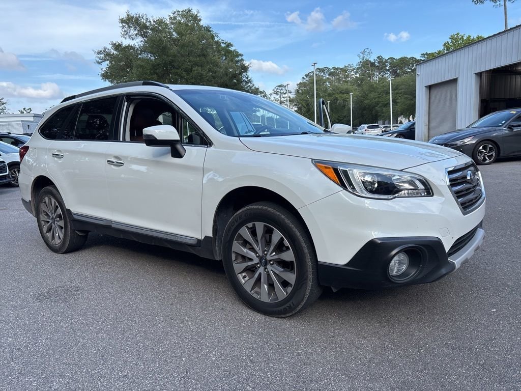 2017 Subaru Outback 2.5i Touring's photo