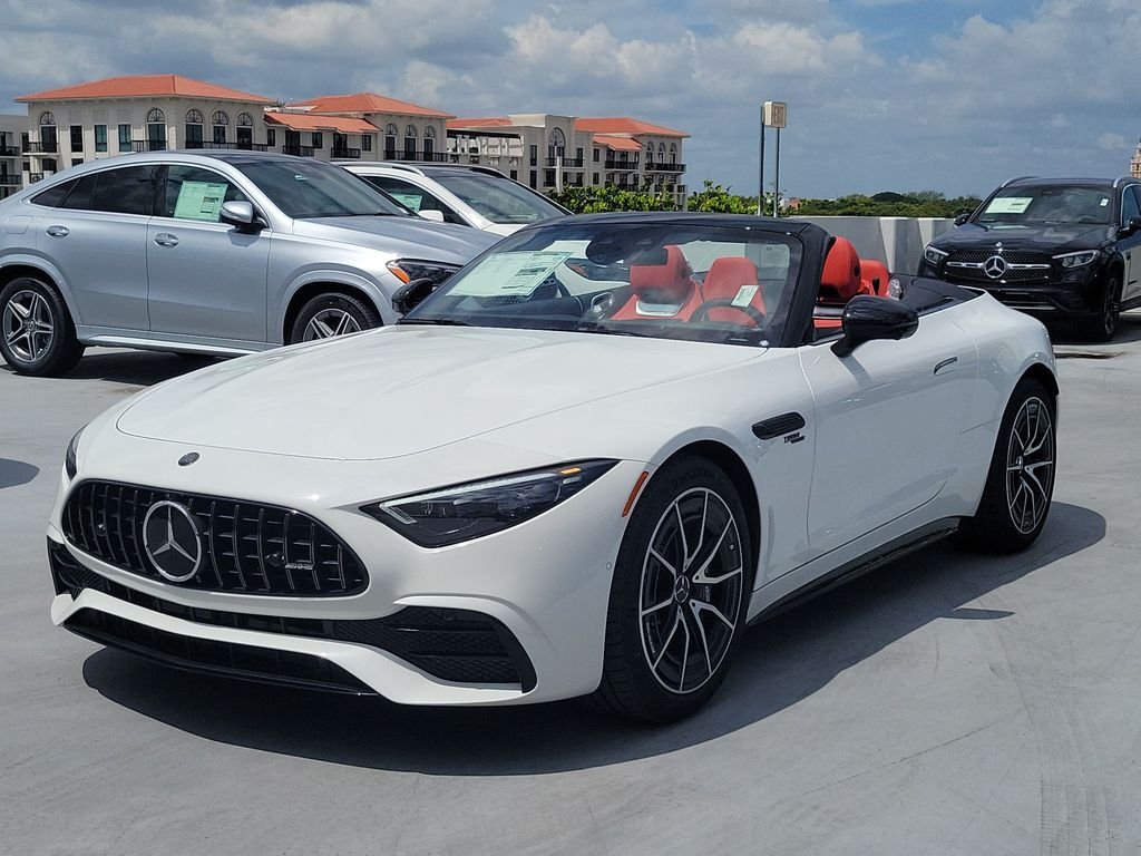 New 2027 MANUFAKTUR Moonlight White Metallic Mercedes-Benz AMG® SL 43 Roadster image 30