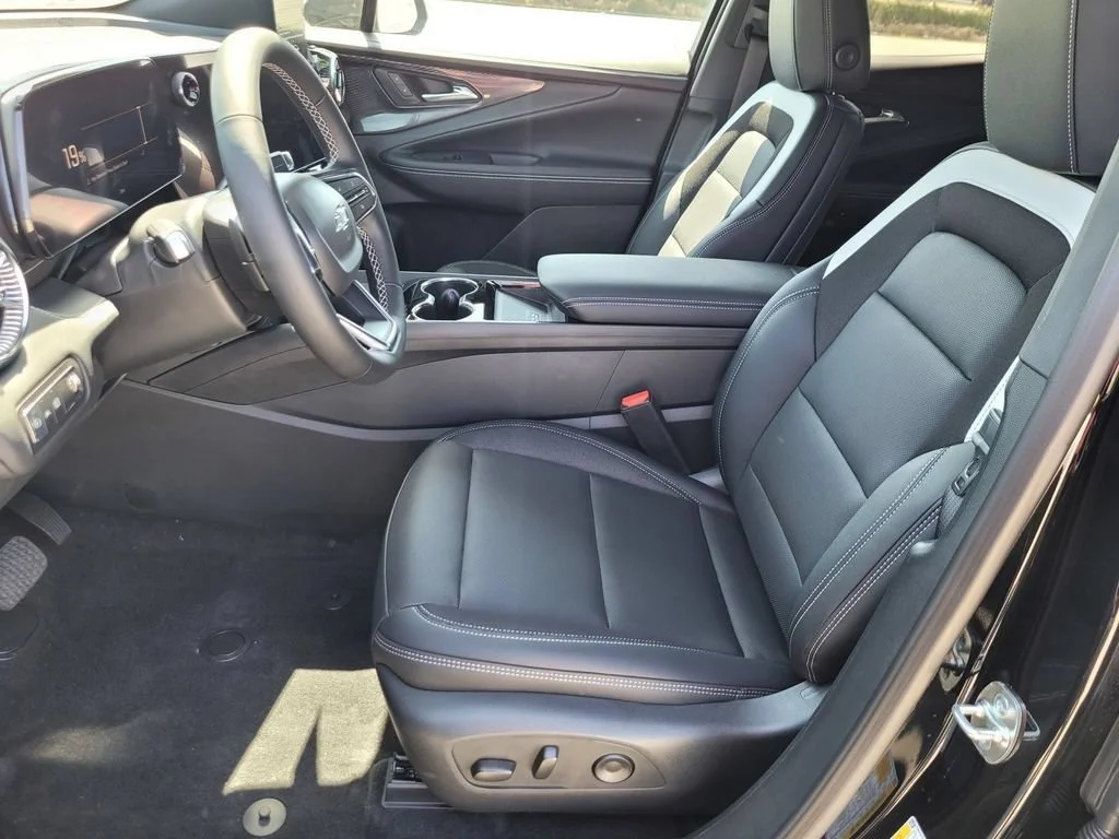 2026 Chevrolet Blazer EV LT - Photo 11