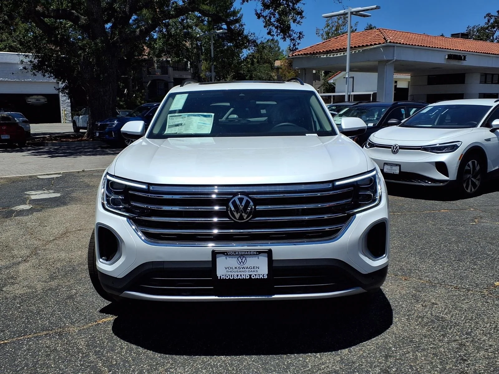 New 2026 Opal White Pearl Volkswagen 2.0T SE W/TECHNOLOGY image 2