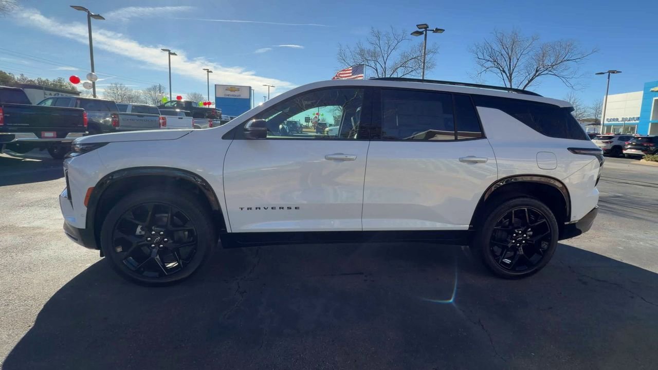Used 2026 Polar White Tricoat Chevrolet RS image 5