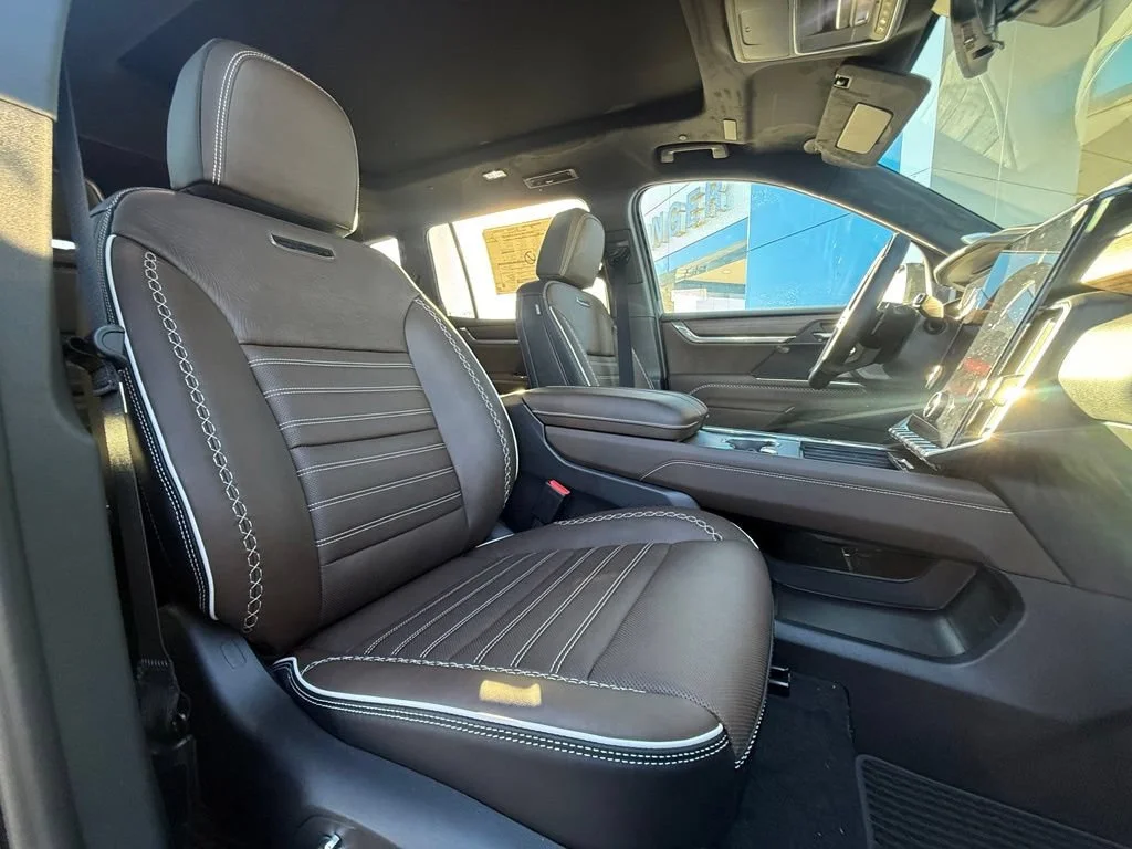 New 2026 Ebony Twilight Metallic GMC Denali Ultimate image 17