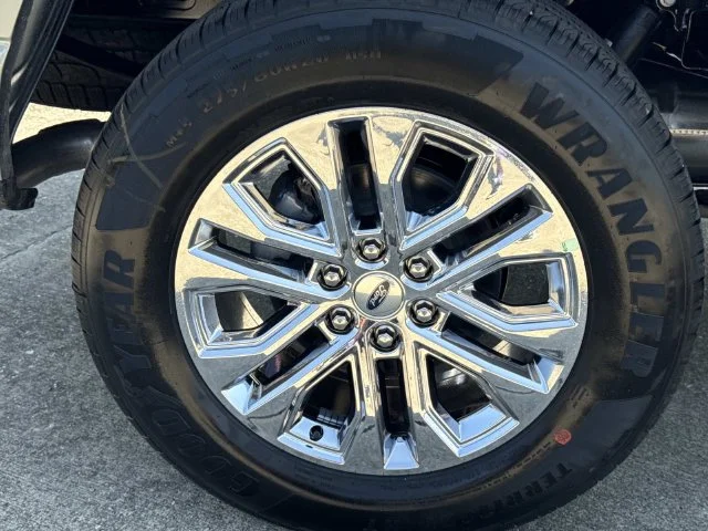 New 2026 Iconic Silver Metallic Ford XLT image 25