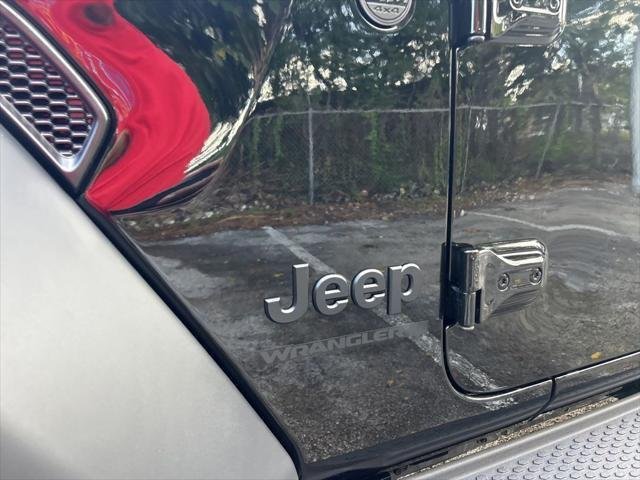 2025 Jeep Wrangler 4-Door Willys - Photo 19