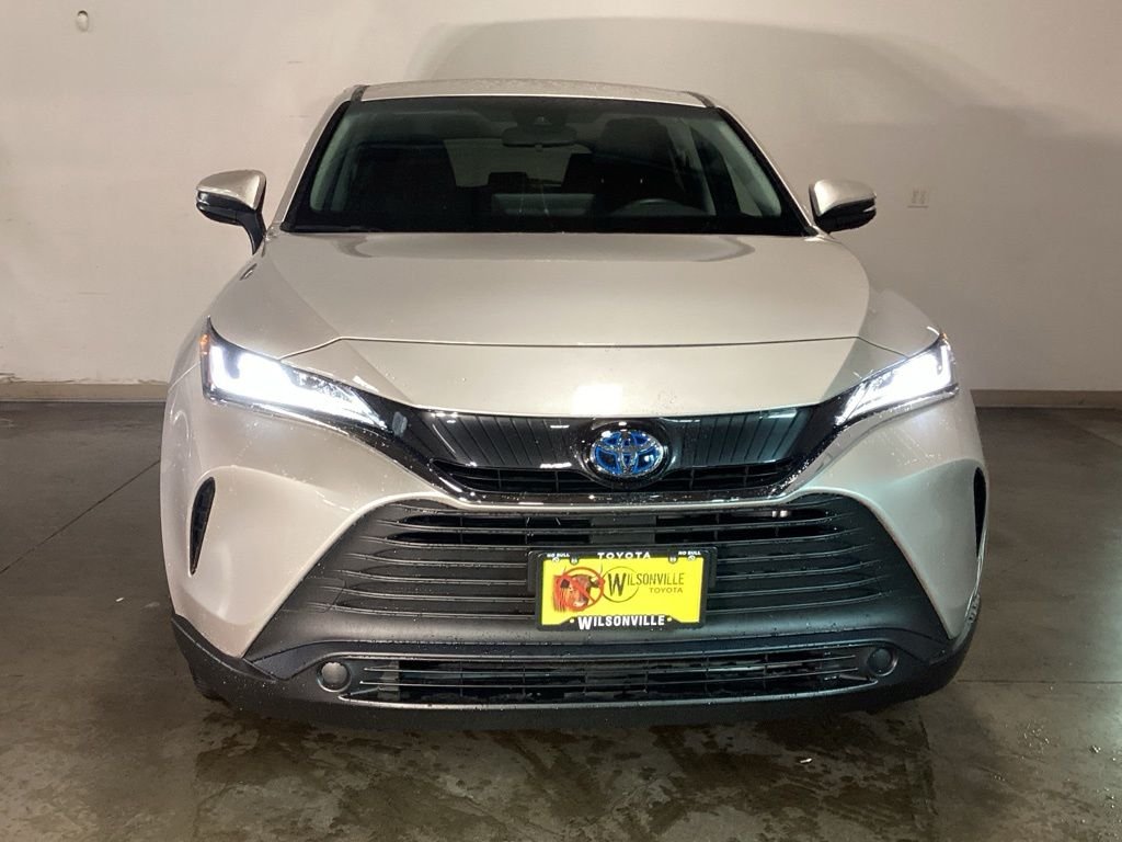 Certified Used 2023 Silver Toyota LE image 17