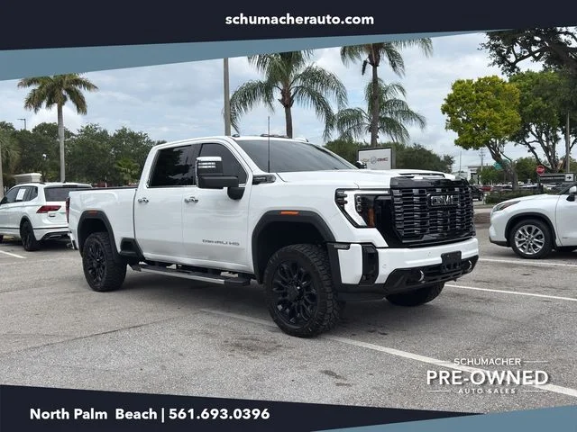 2024 GMC Sierra 4WD Crew Cab Standard Box Denali's photo