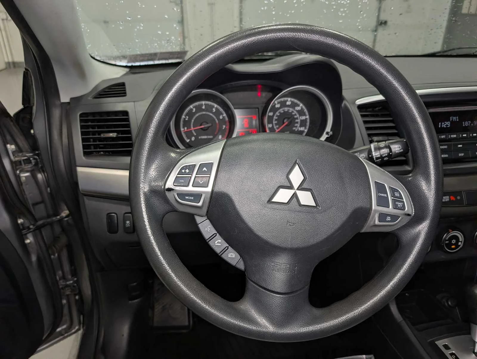 Used 2014 Mercury Gray Pearl Mitsubishi ES image 24