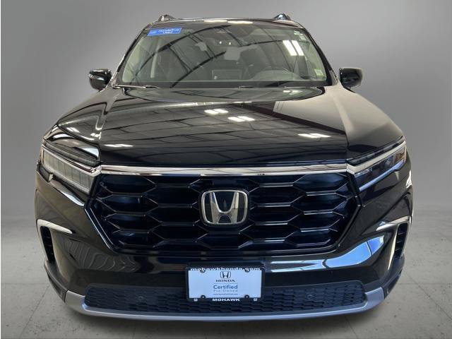 Certified Used 2025 Crystal Black Pearl Honda Touring image 10