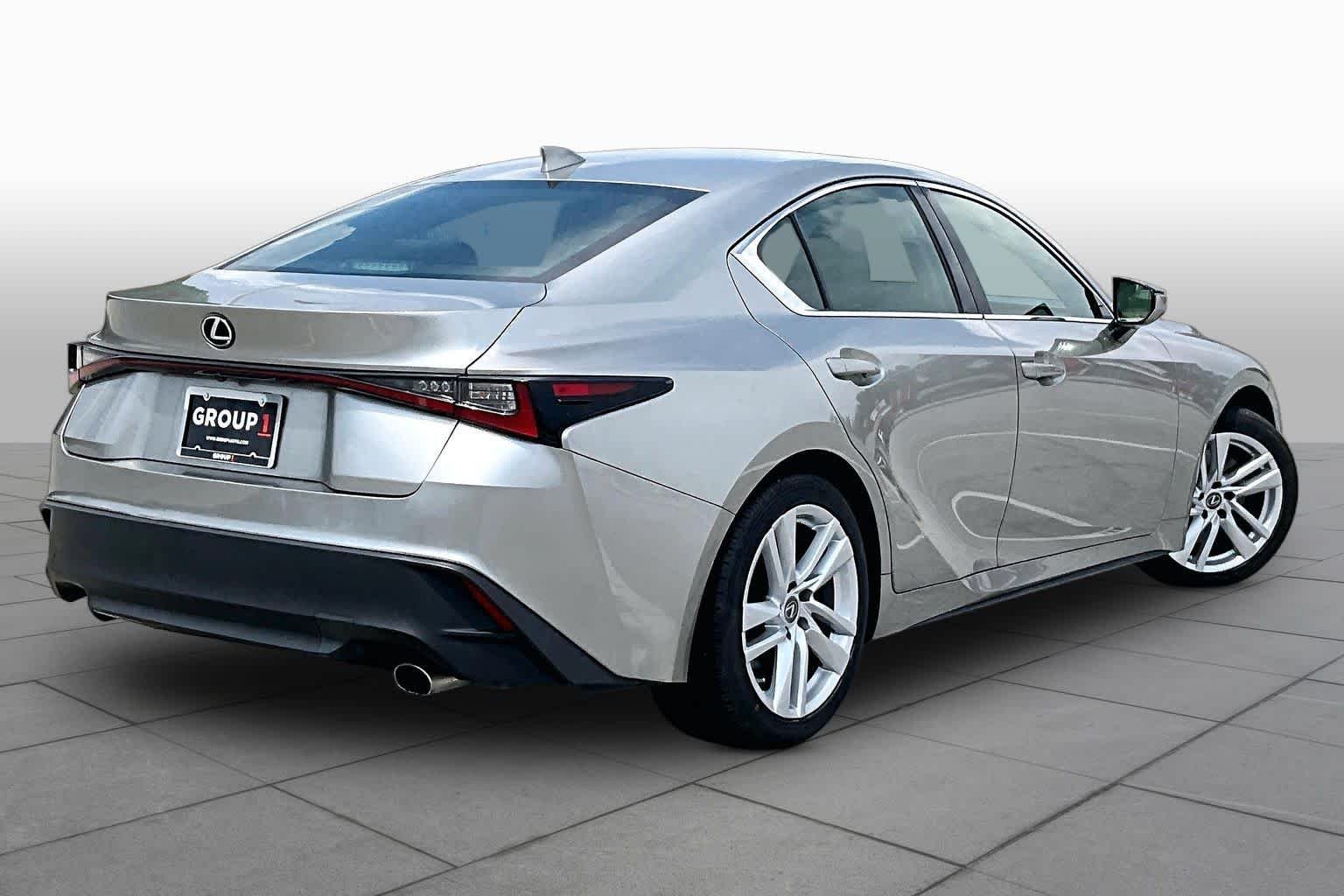 Used 2021 Atomic Silver Lexus  image 25