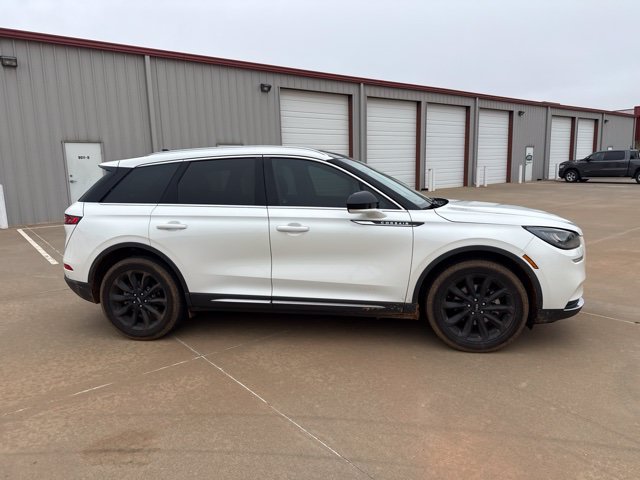 Used 2020 White Lincoln Standard image 4