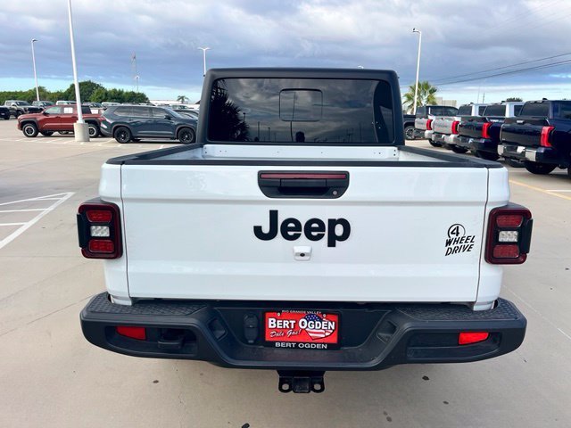 Used 2025 White Jeep Willys image 5