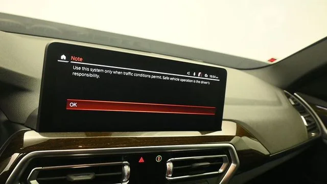 Used 2022 Dark Graphite BMW xDrive30i image 16