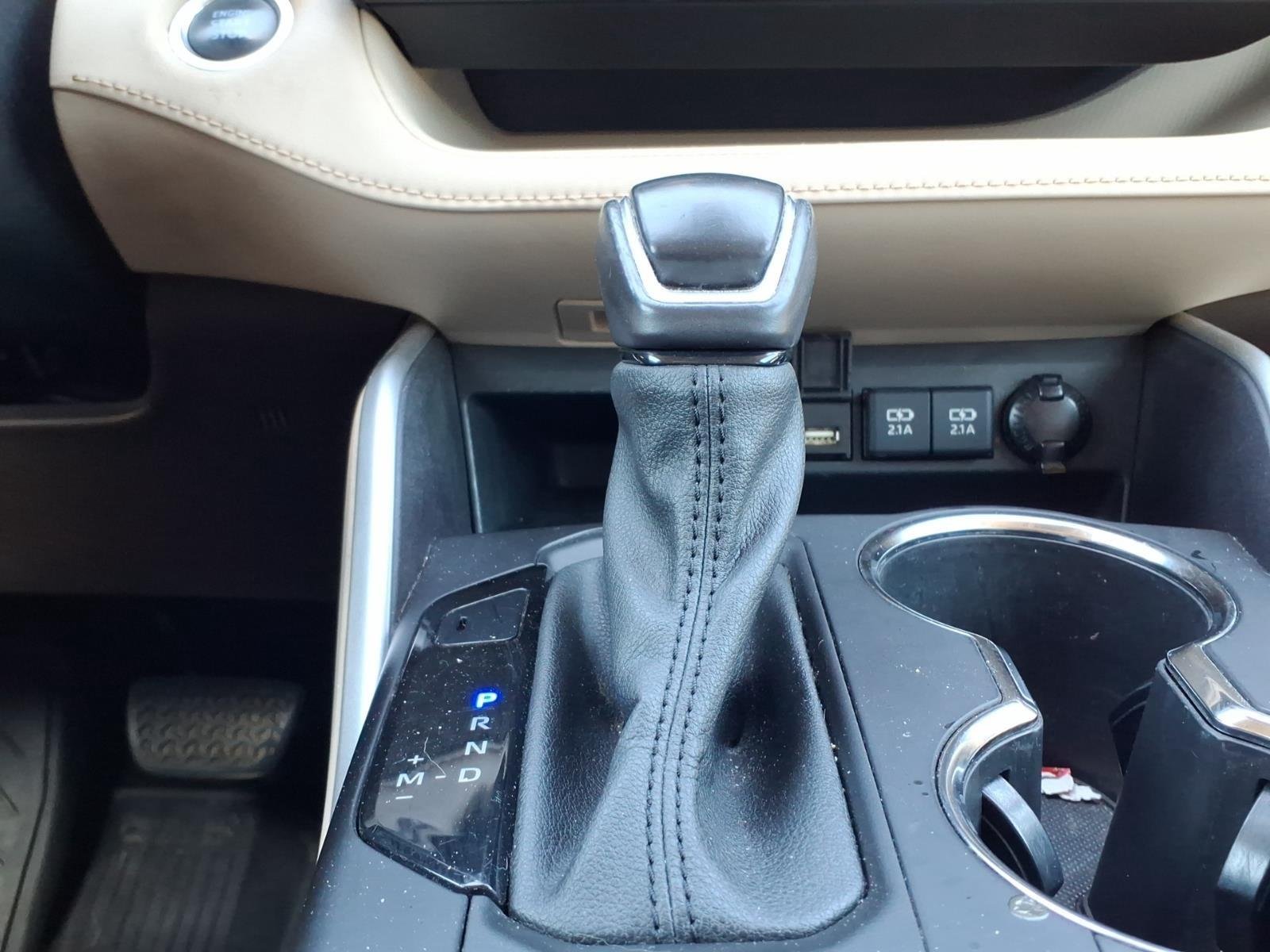 Used 2021 Blizzard Pearl Toyota XLE image 27