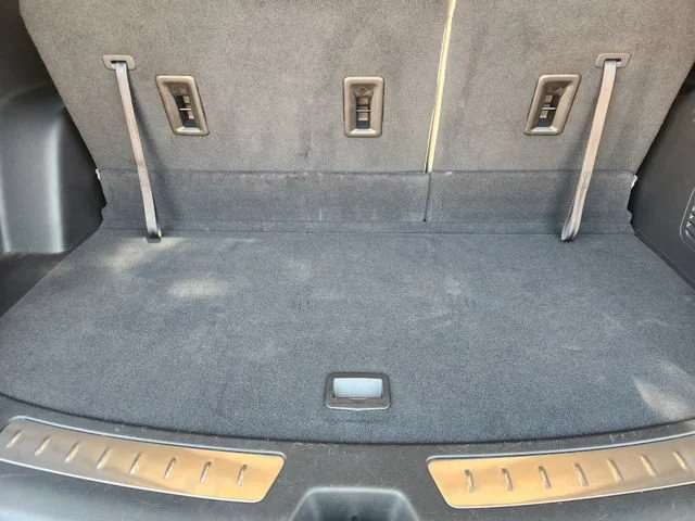 Used 2023 White Frost Tricoat Buick Premium image 35