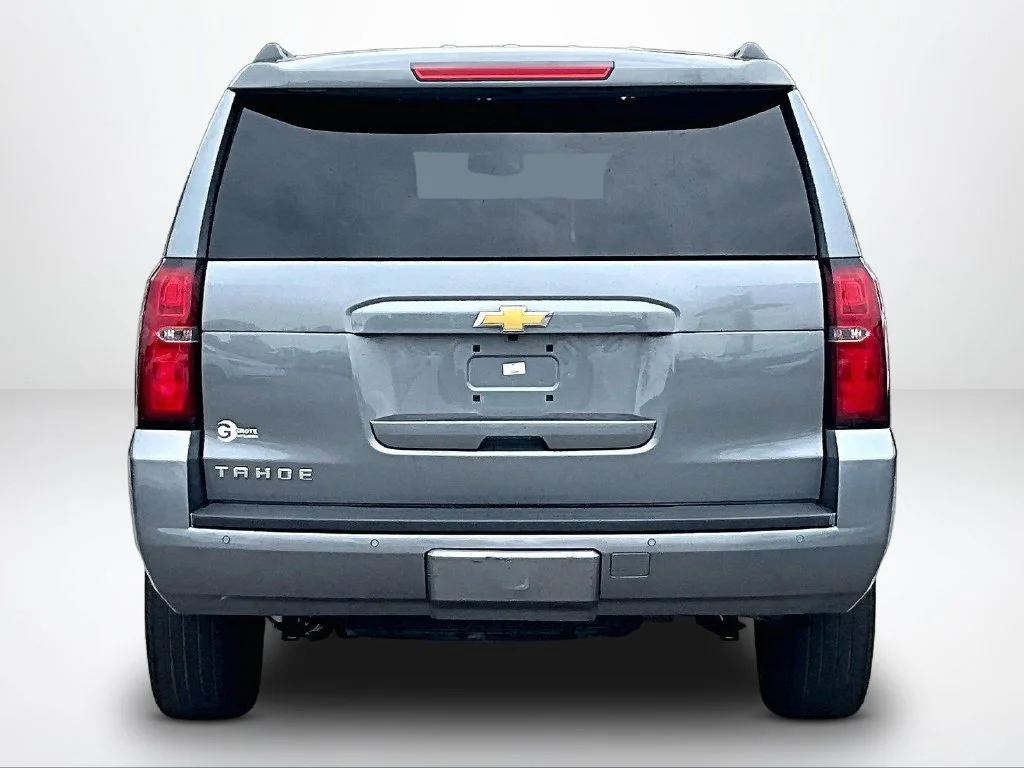 Used 2019 Gray Chevrolet LT image 4