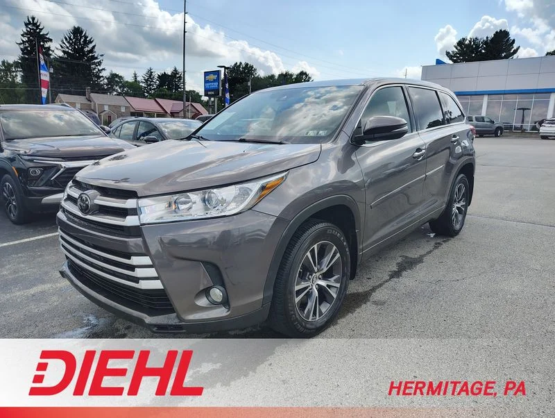 Used 2017 Gray Toyota LE Plus image 1