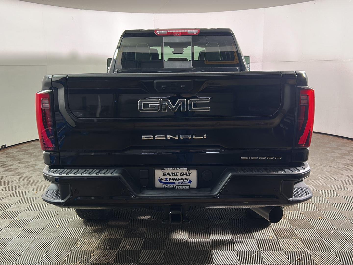 Used 2026 Onyx Black GMC Denali Ultimate image 6
