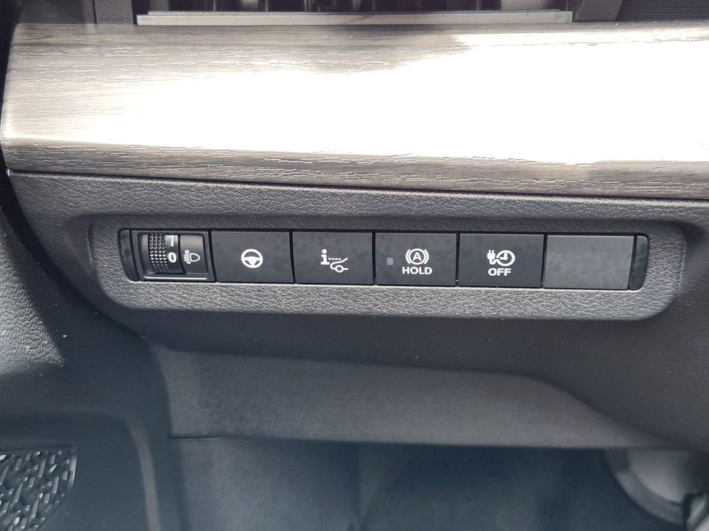 Certified Used 2023 Gray Nissan ENGAGE image 19