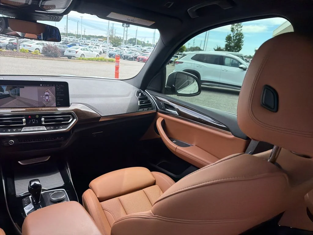 Used 2023 White BMW sDrive30i image 28