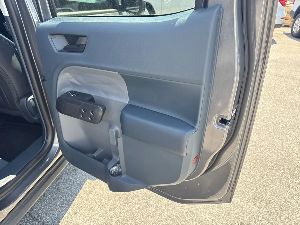 New 2026 Gray Ford Lariat image 32