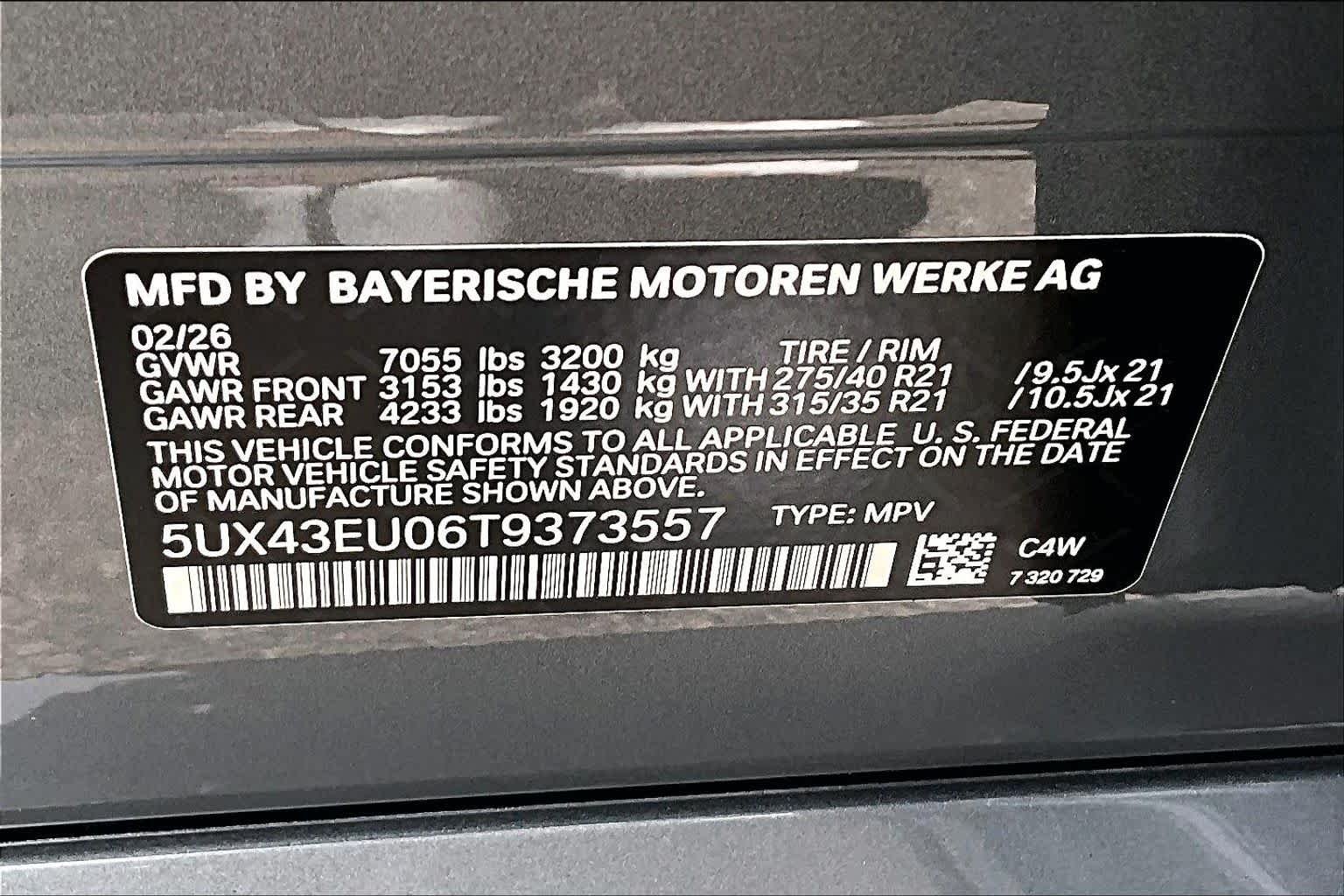 New 2026 Skyscraper Grey Metallic BMW xDrive50e image 18