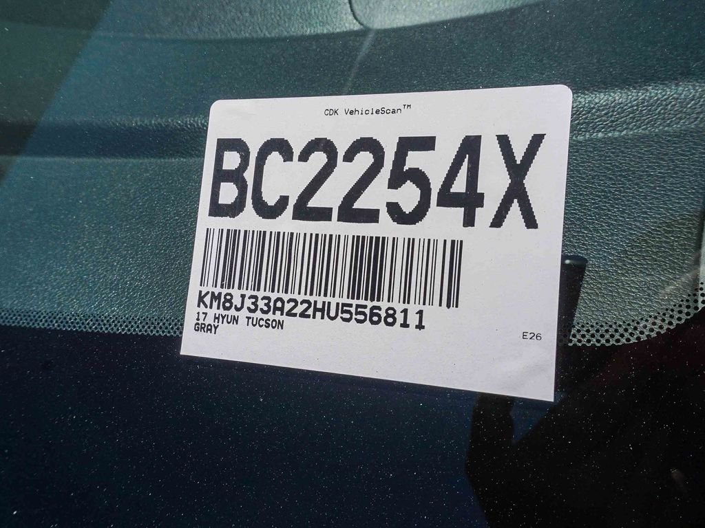 Used 2017 Gray Hyundai Value image 26