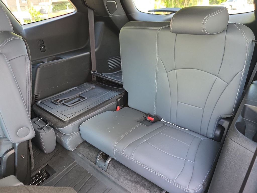 Used 2024 Gray Buick Essence image 35