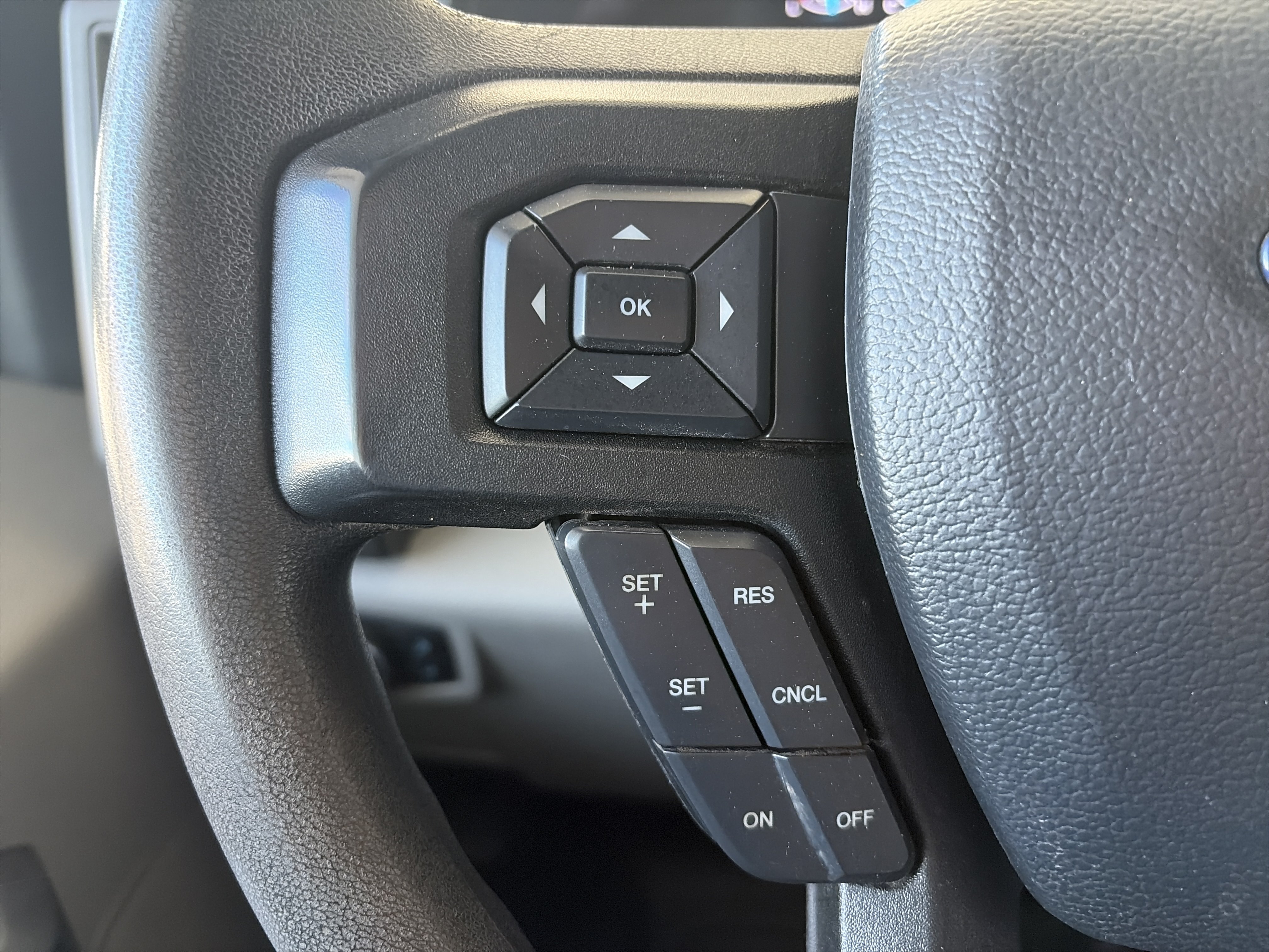 Used 2020 White Ford XL image 22