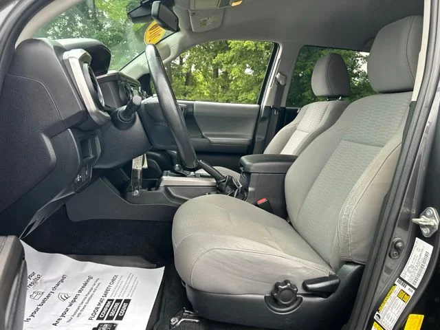 Used 2019 Gray Toyota SR5 image 18