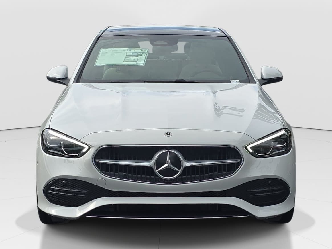 New 2026 MANUFAKTUR Moonlight White Metallic Mercedes-Benz C300 image 2