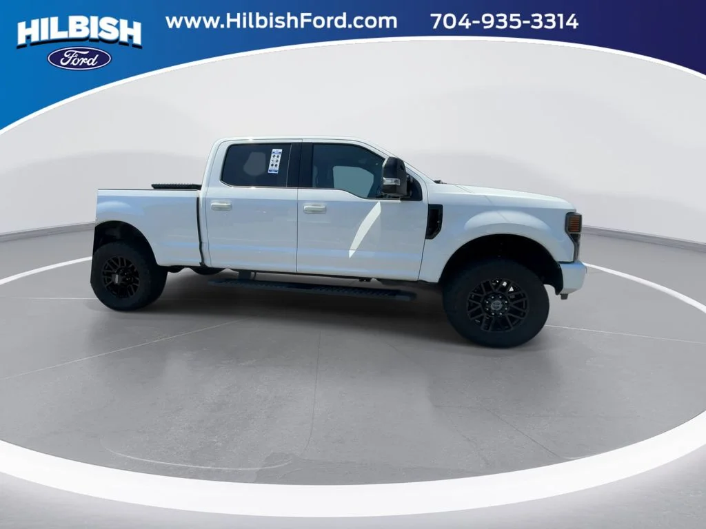 Used 2021 White Ford Lariat image 9