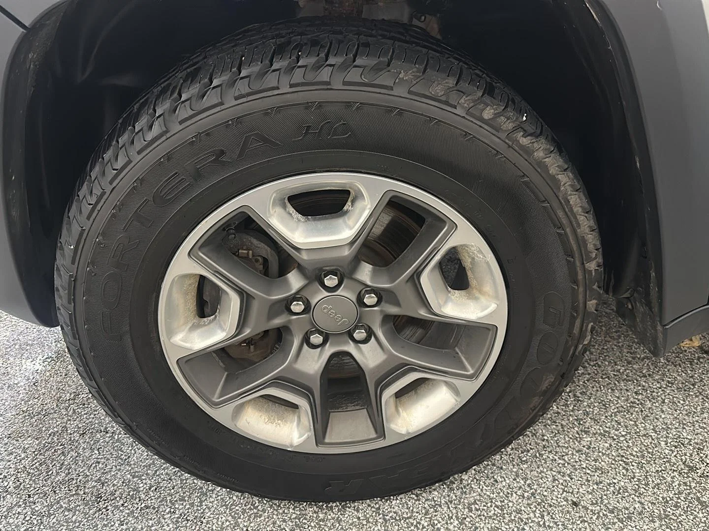 Used 2019 Bright White Clearcoat Jeep Trailhawk image 13