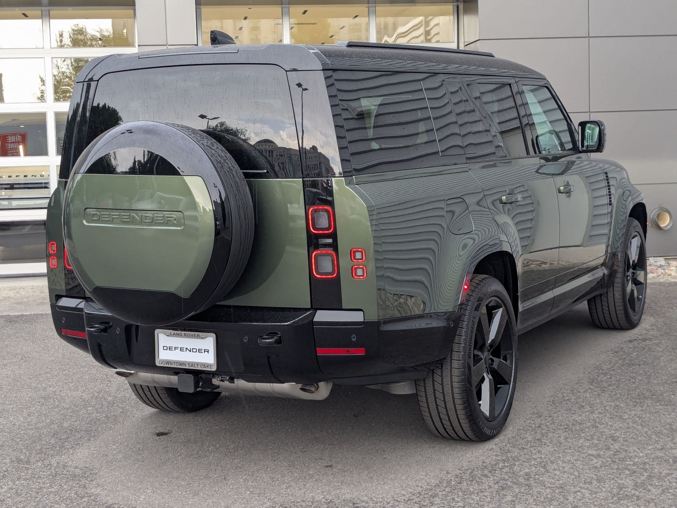 New 2026 Woolstone Green Land Rover P400 X-Dynamic SE image 5