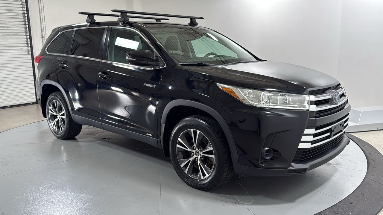 Used 2019 Black Toyota LE image 3