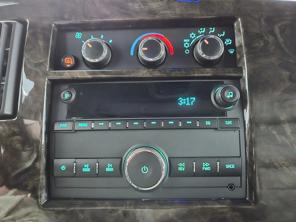 2023 Chevrolet Express Cargo Work Van - Photo 35