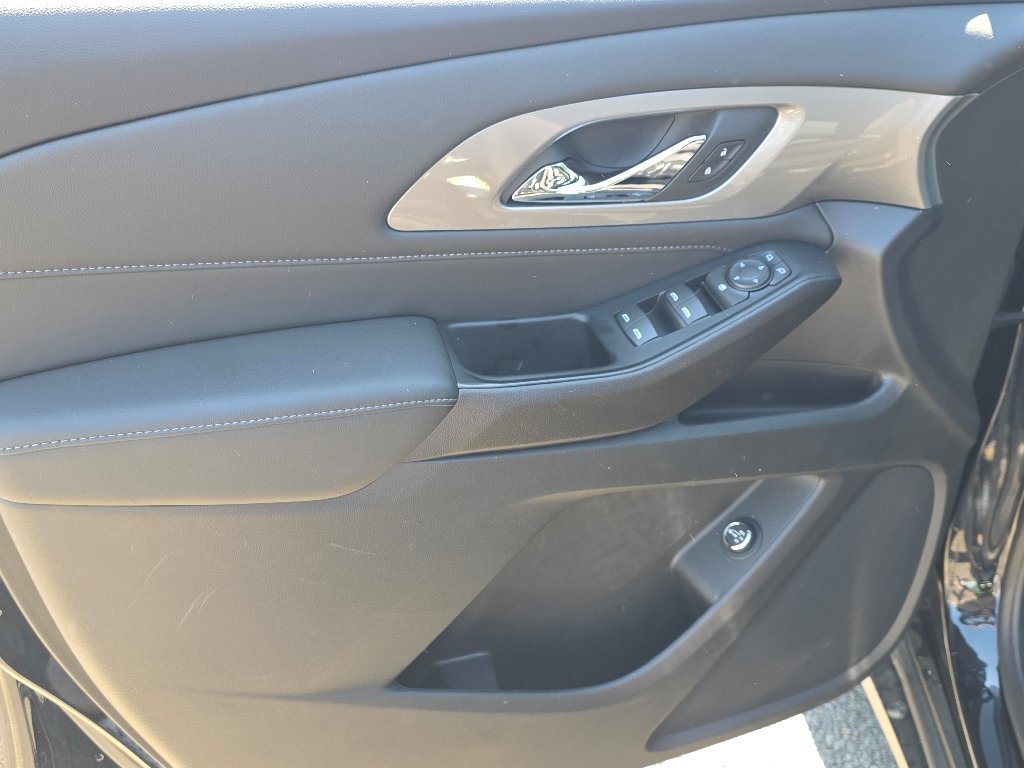 Used 2023 Mosaic Black Metallic Chevrolet LT image 33
