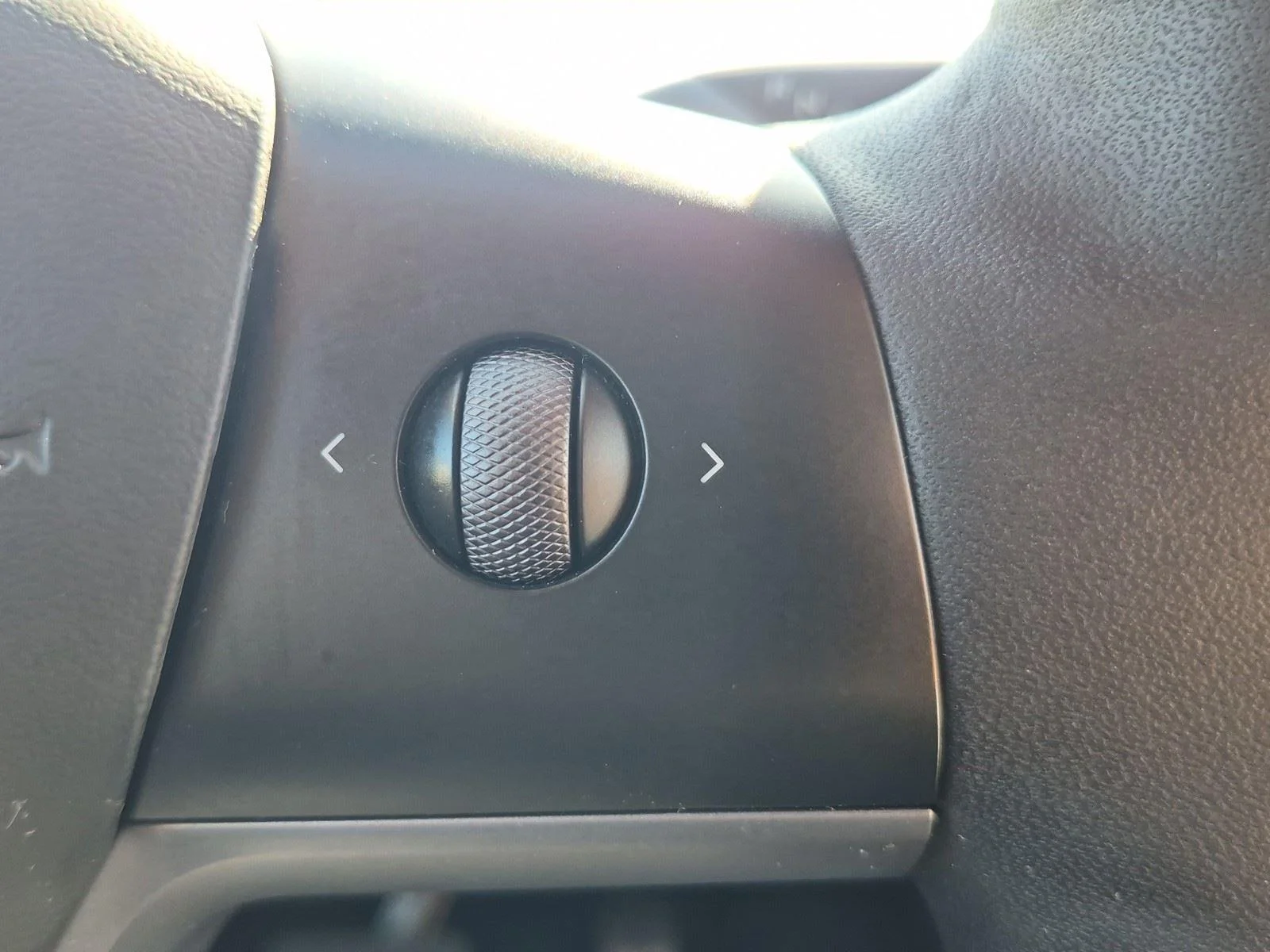 Used 2023  TESLA  image 20