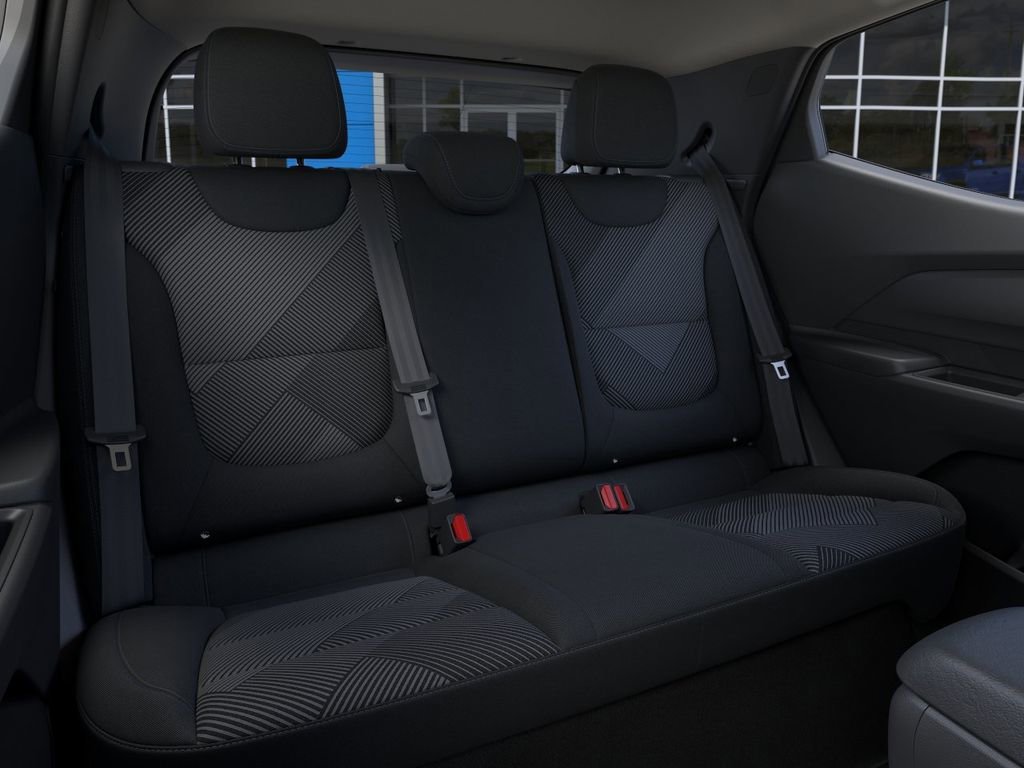 New 2027 Summit White Chevrolet LT image 19