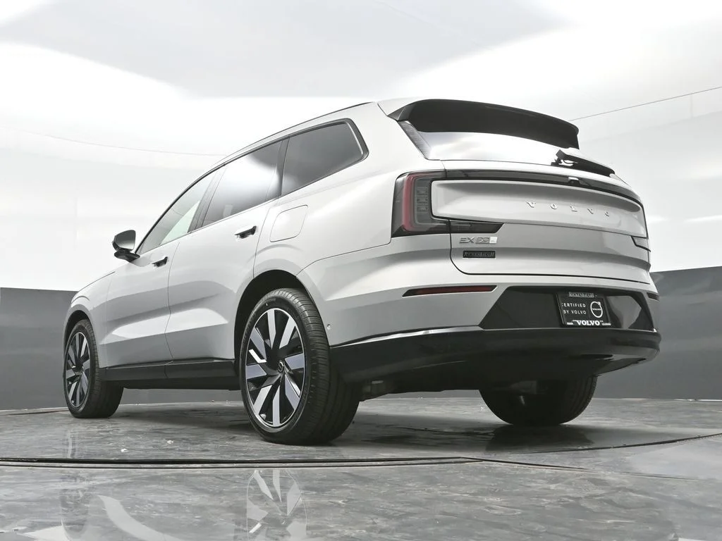 2025 Volvo EX90 Ultra - Photo 24