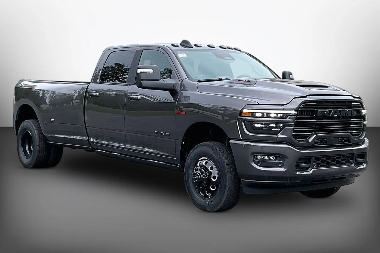 New 2026 Granite Crystal Metallic Clear-Coat Exterior Paint RAM Laramie image 2
