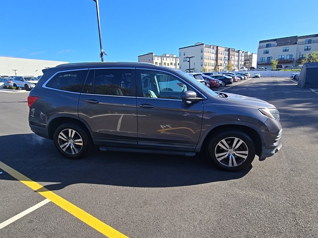 Used 2017 Modern Steel Metallic Honda EX-L image 4