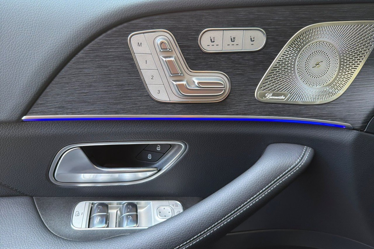 2026 Mercedes-Benz GLS Base - Photo 10