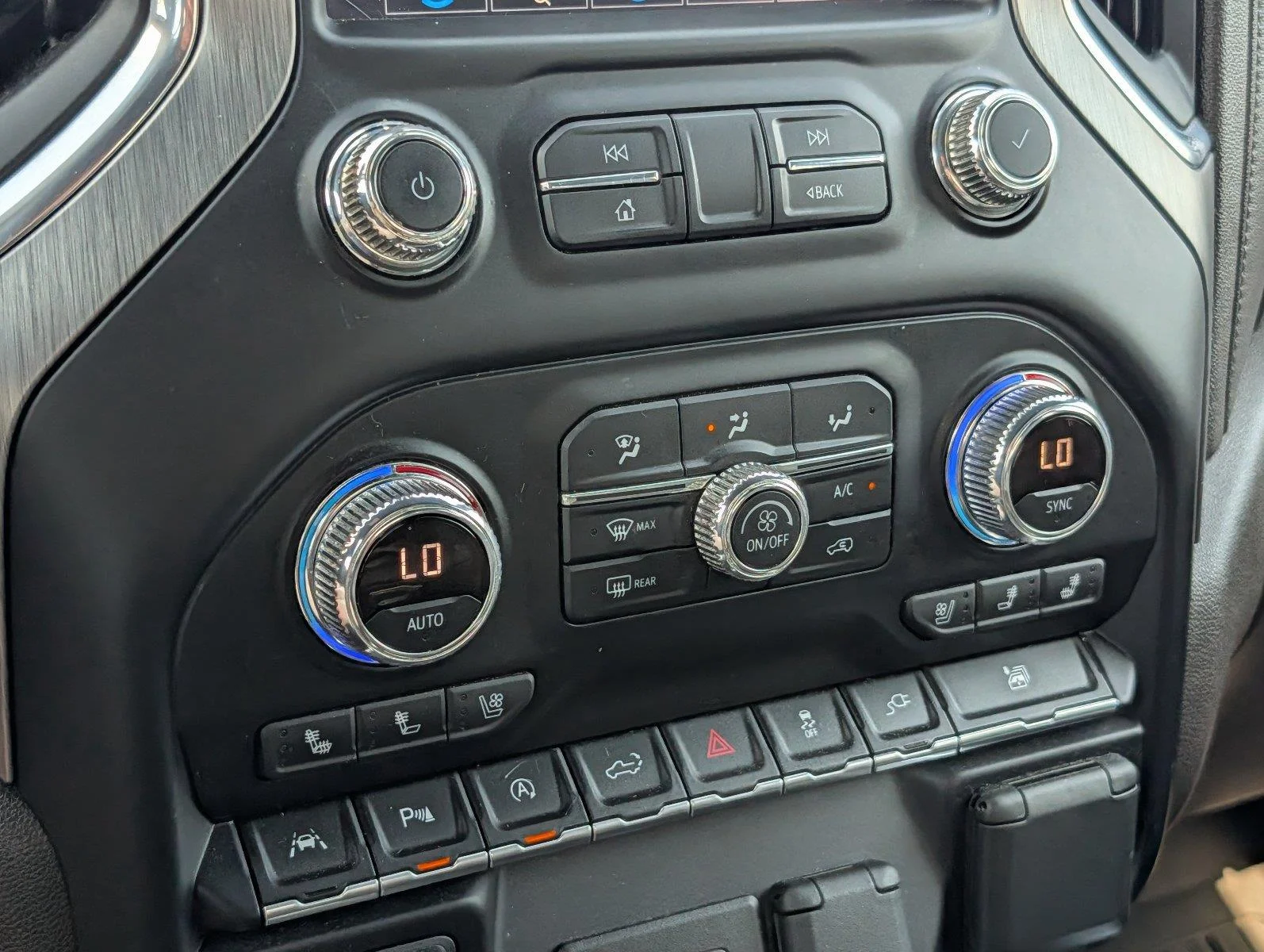 Used 2021 SATIN STEEL METALLIC GMC Denali image 19