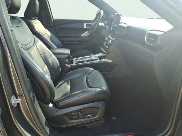 Used 2020  Ford ST image 21