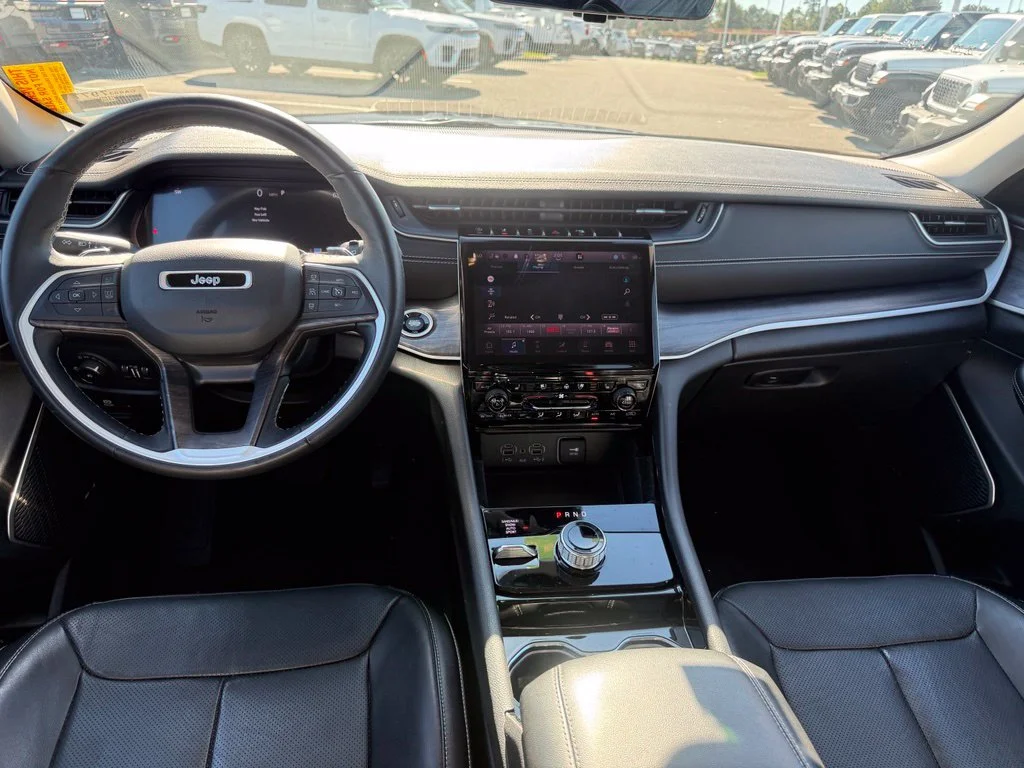 Used 2022 Gray Jeep Limited image 7