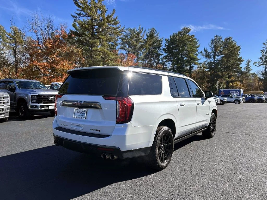 Used 2023 White Frost GMC AT4 image 3