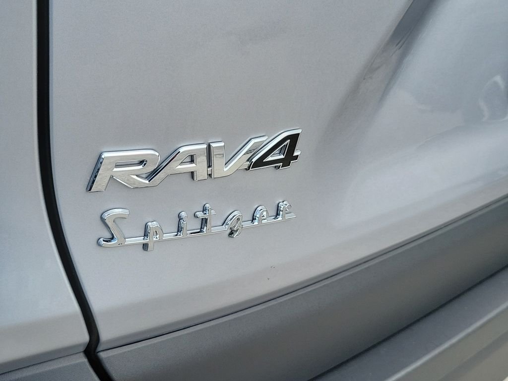 Used 2025 Silver Toyota XLE image 5