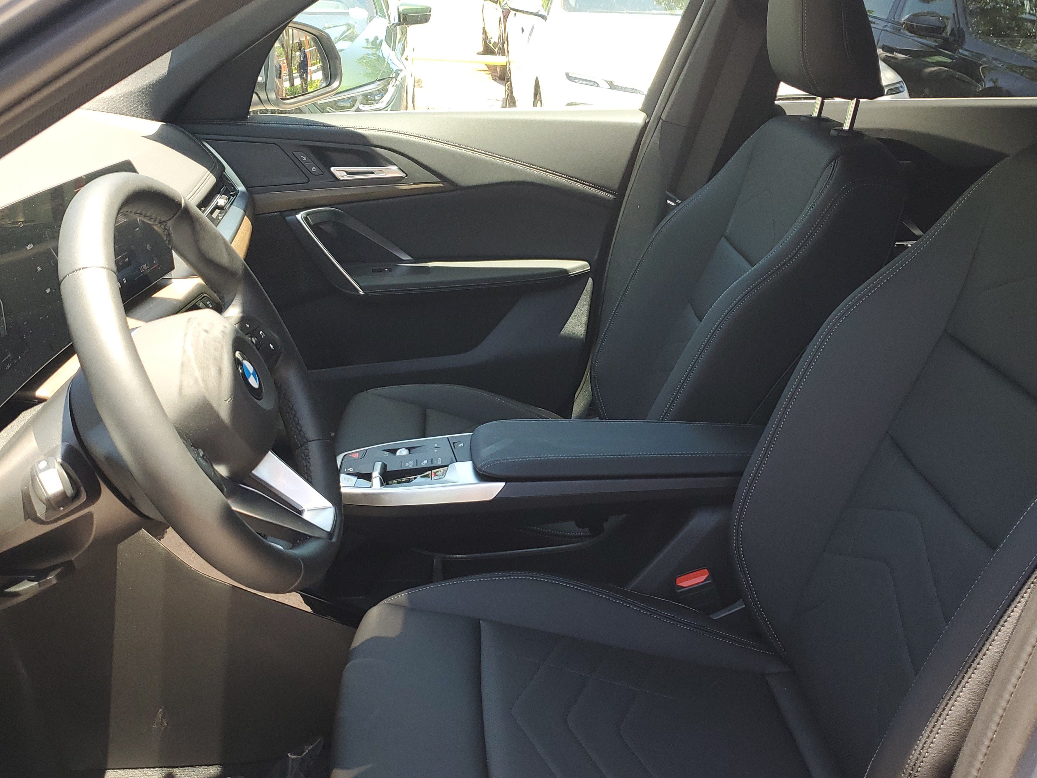 New 2026 Night Dusk Blue Metallic BMW xDrive28i image 19