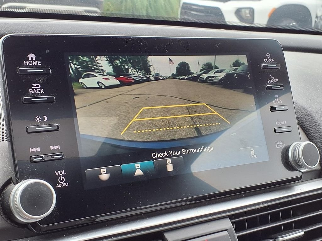 Used 2018  Honda EX image 18