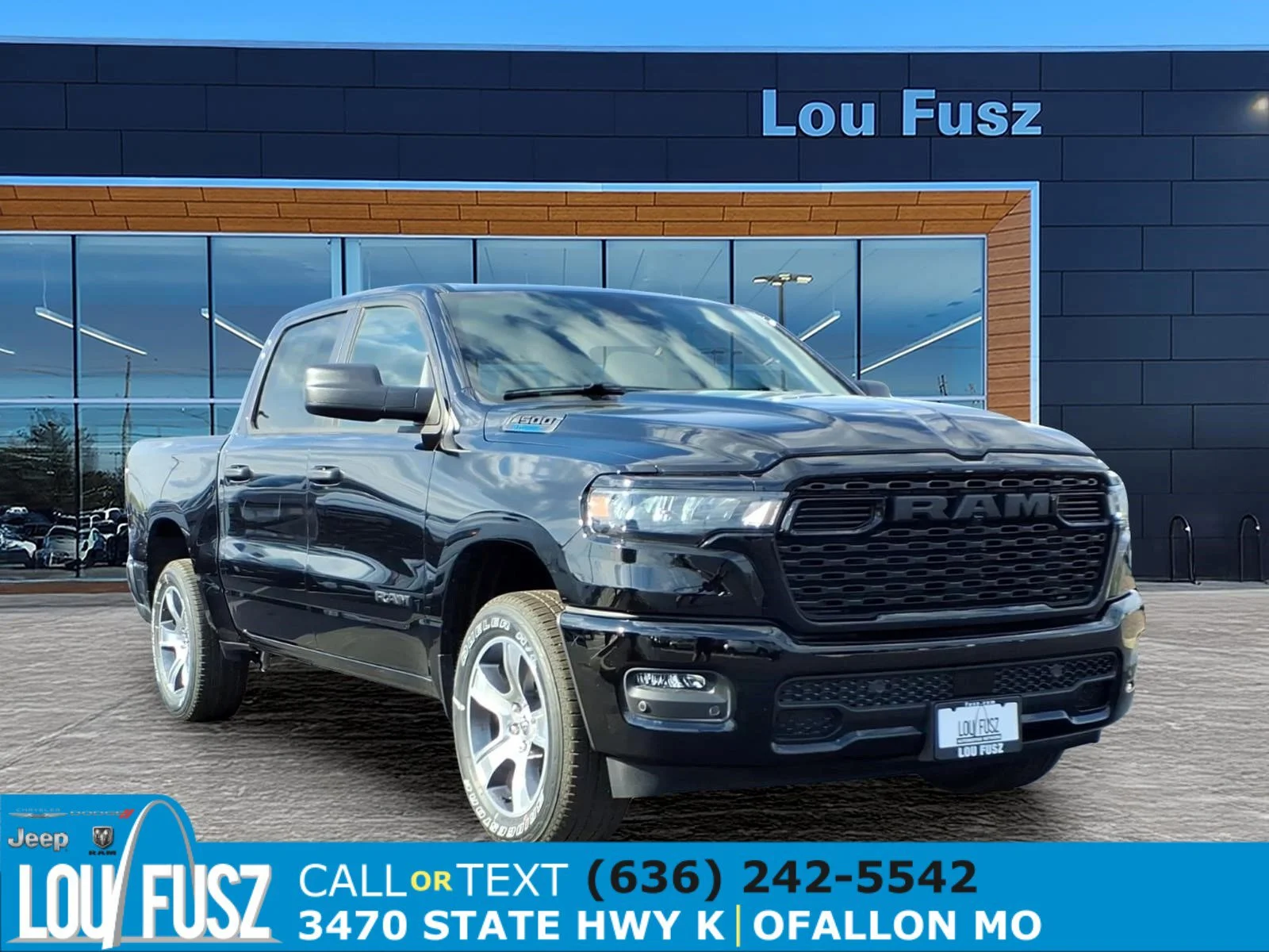 2026 RAM 1500 Express 4x4 Crew Cab 5'7's photo
